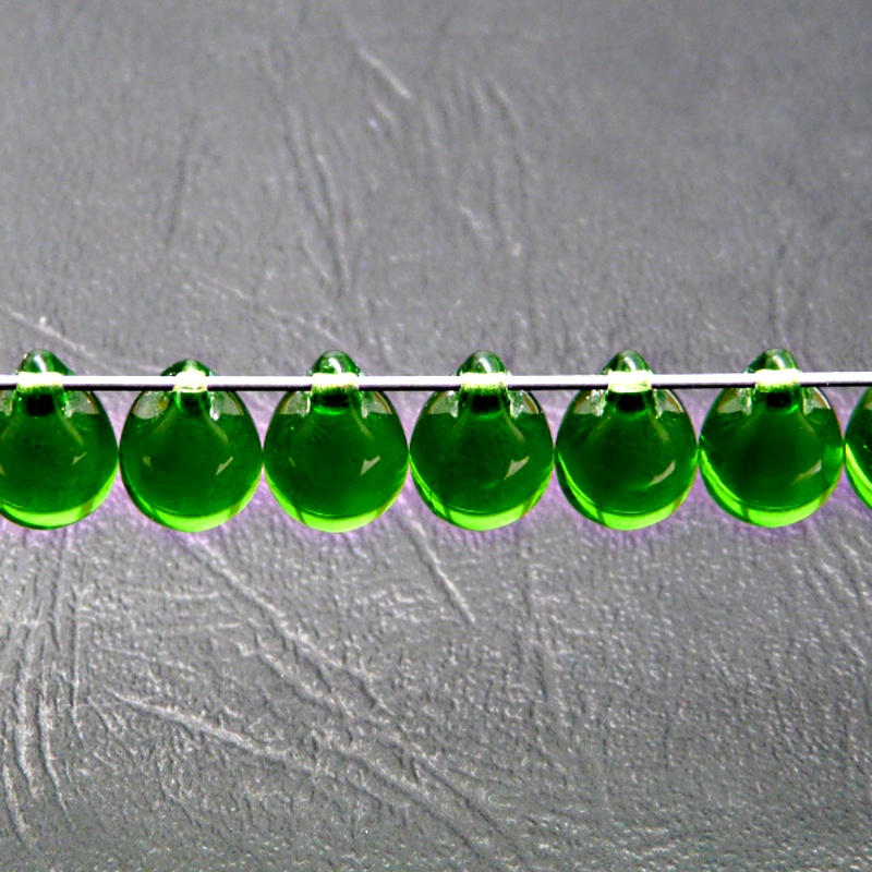 10pcs Czech Pressed Glass Teardrop Beads 10x14mm Chrysolite